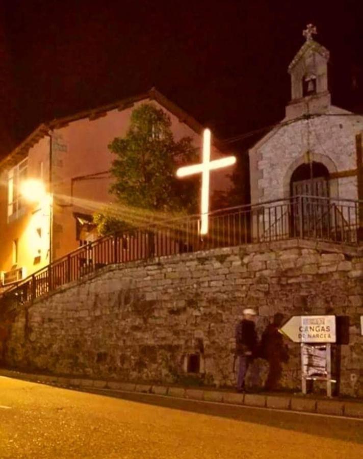 Apartahotel Portal De Leon Caboalles de Abajo Eksteriør billede